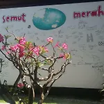 Villa Semut Merah