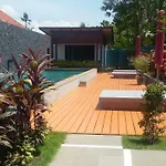 Villa Semut Merah