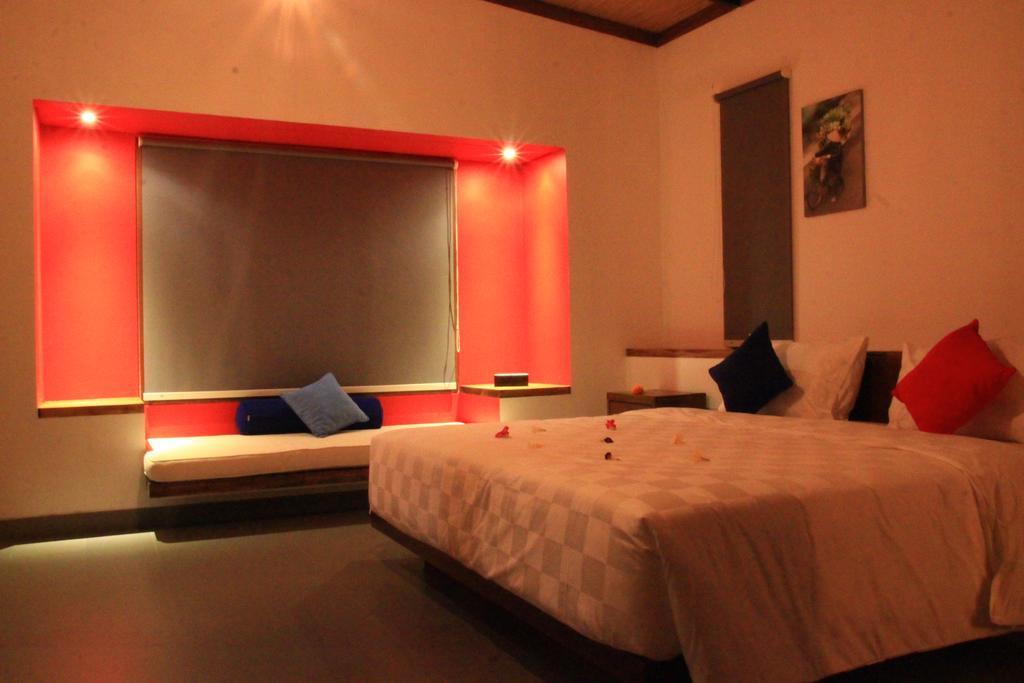 Semut Merah Villa *