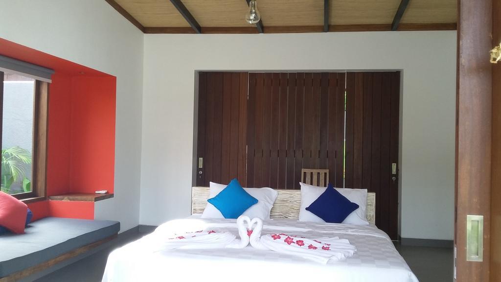 Semut Merah Villa *