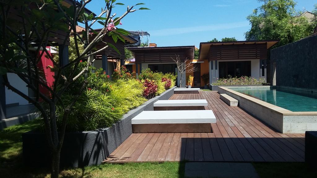 Villa Semut Merah