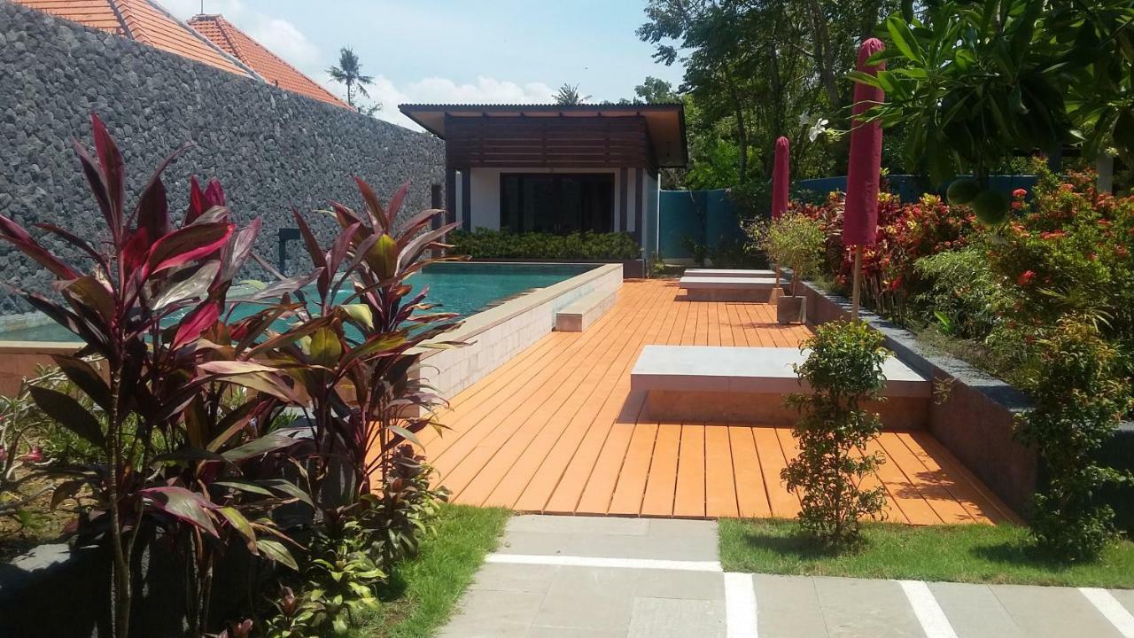 Semut Merah * Sanur (Bali)